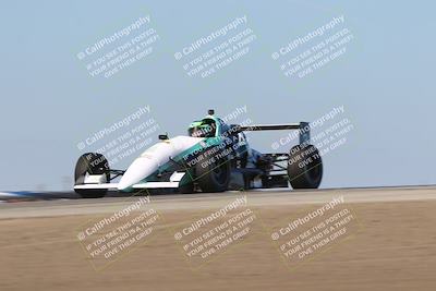 media/Oct-26-2025-CalClub SCCA (Sun) [[8ce1e69566]]/Group 3/Grapevine/